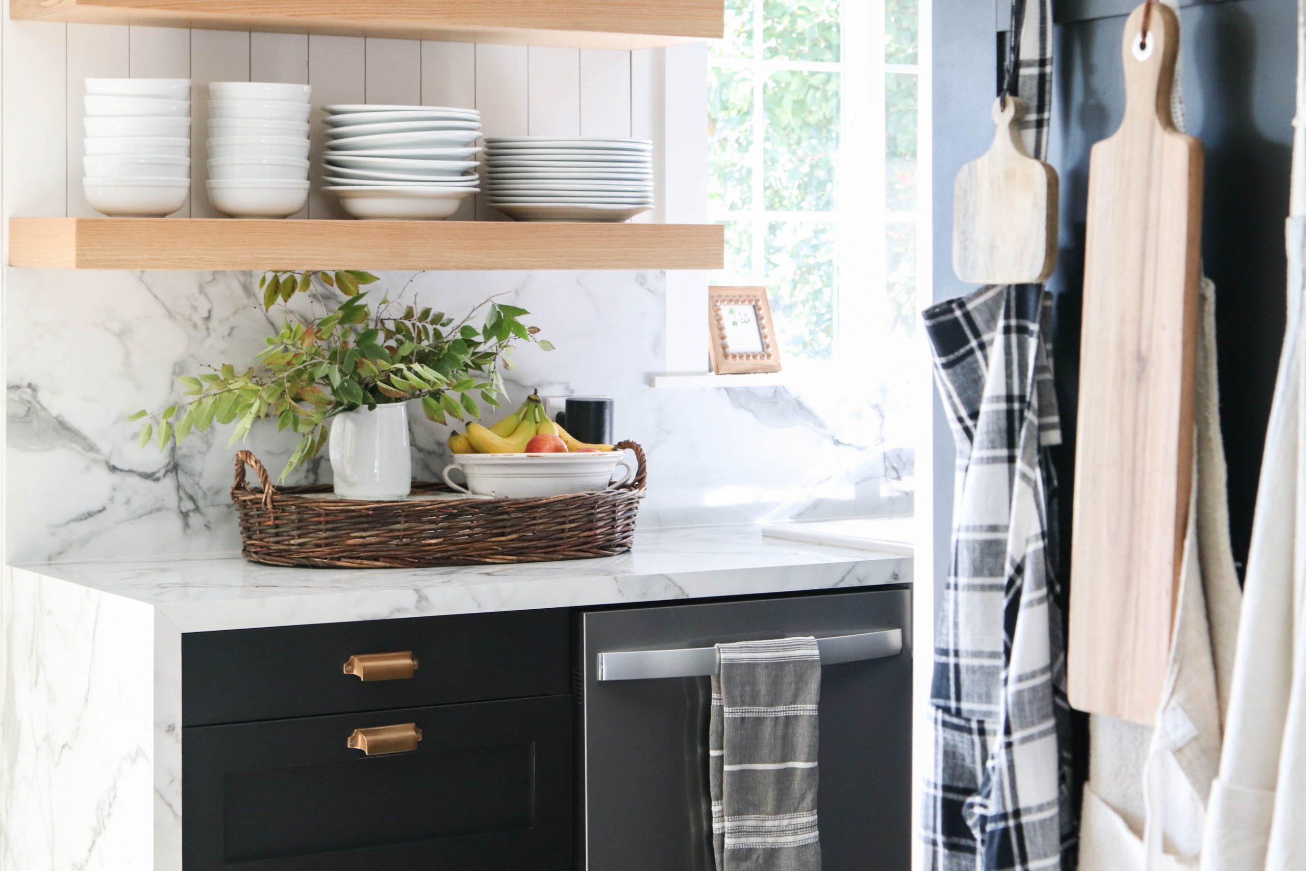 10 Easy Ways To Decorate Your Kitchen For Fall